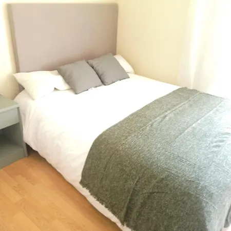 Agradable Casa Con Jardin: Casasola * San Cristobal de Segovia