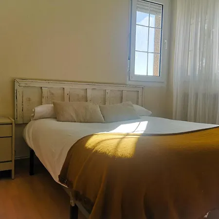 Agradable Casa Con Jardin: Casasola San Cristobal de Segovia