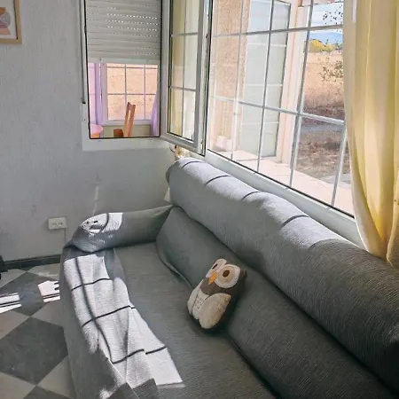 Agradable Casa Con Jardin: Casasola