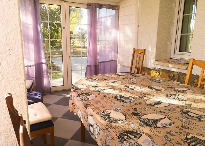 펜션 Agradable Casa Con Jardin: Casasola San Cristóbal de Segovia