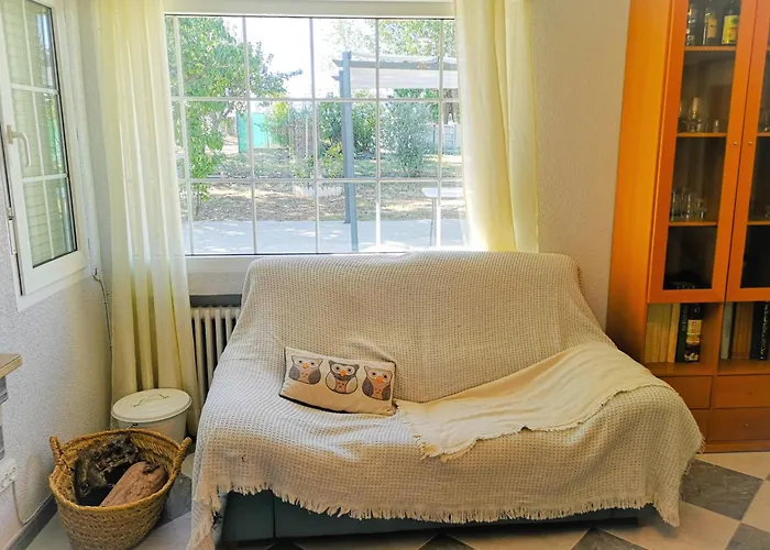 Agradable Casa Con Jardin: Casasola 펜션 *