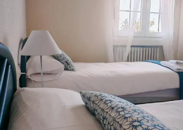 Agradable Casa Con Jardin: Casasola 펜션